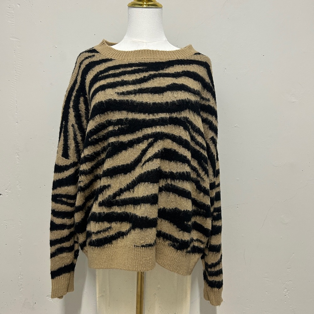 Women's Zebra Print Sweater